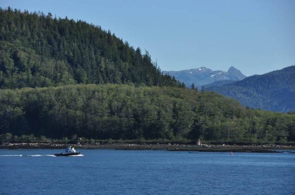 Finalmente, um dia de céu azul na Inside Passage, chegando em Prince Rupert, no Canadá (British Columbia)